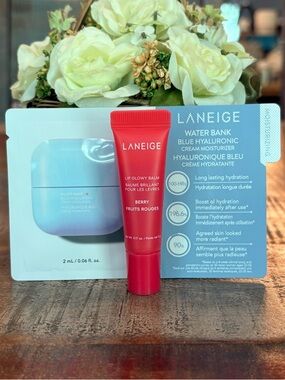 NEW Laneige LIP GLOWY BALM Mini in BERRY + Water Bank MOISTURIZER Sample!